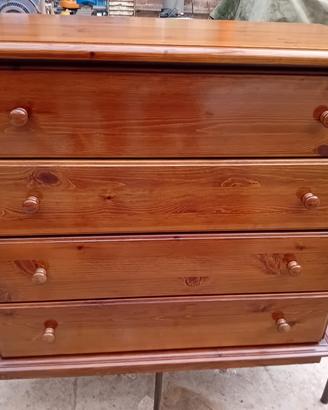 Cassettone in legno massello 