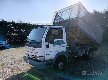 Nissan Trade 2.5 d Ribaltabile