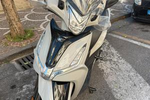 Kymco Agility 300