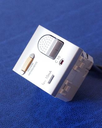 Salvavita Biticino Light Tech NT4305/10