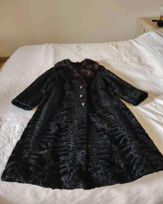 pelliccia di Astrakan 