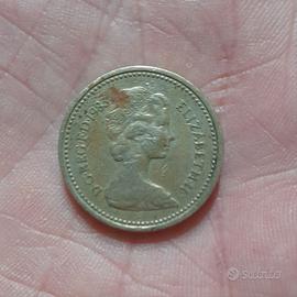 one pound queen moneta 1983