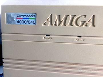 Amiga 4000/040 con Monitor 1084s Mouse e tastiera