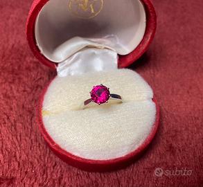 Anello oro e rubino