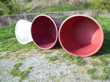 Tini in plastica per alimenti