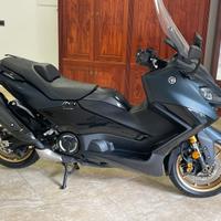 Yamaha t-max tech max 560