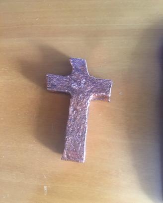 Crocifisso in rame fuso in casa