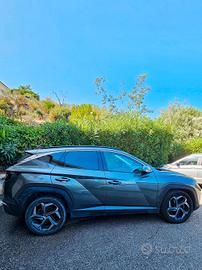 Hyundai
Tucson
1.6 HEV Exellence