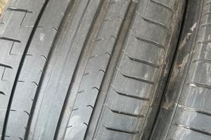 Gomme estive 245/35/19 93Y Pirelli DOT..2023