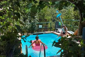 ARITZO, Chalet con piscina e BBQ