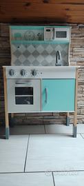 cucina giocattolo 