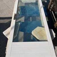 Portafinestra e finestra con cassa in legno
