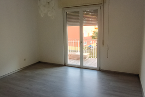 Ristrutturato ad Ala