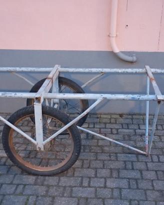 carretto in ferro