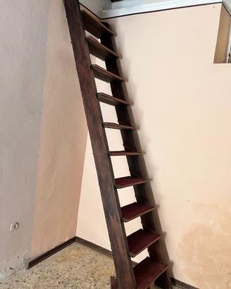 scala in legno massello
