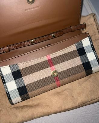 borsa Burberry portafoglio con tracolla a catena