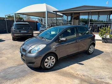 Toyota Yaris 1.0 5 porte Sol
