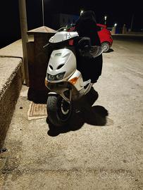 Aprilia sr www 