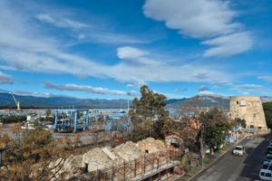 Arbatax Fronte Porto: 4 Locali, Vista Mare e Box