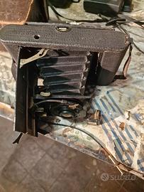 macchina fotografica antica