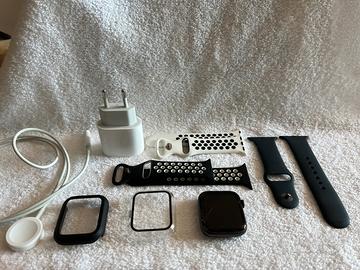 Apple Watch SE2 (rotto) + accessori vari