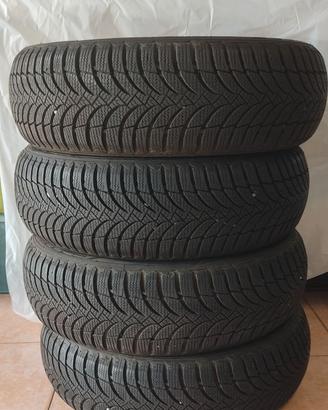 4 gomme invernali Nexen Winguard 175/60 R15 – DOT