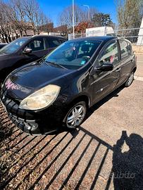 Renault clio 1200