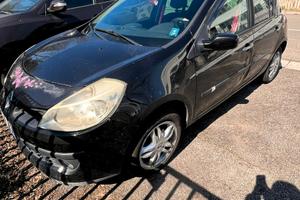 Renault clio 1200