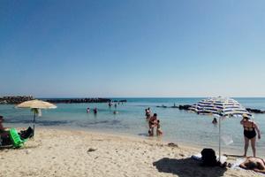 Mare 1 km casa vacanza Salento con piscina