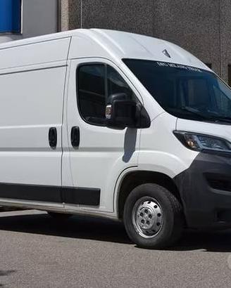 Peugeot Boxer 2.2 BlueHDi 140CV (103 kW) – L2H2