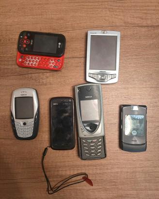 Lotto Telefoni Vintage Nokia Motorola LG Pocket PC