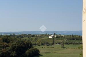 2 LOCALI A LAZISE