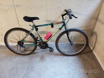 Bicicletta monta bike marca Scoiattolo