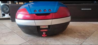 Bauletto moto  GIVI con piastra e schienalino