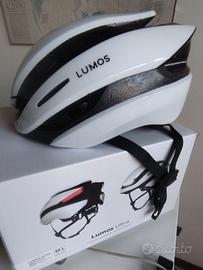 casco bici Lumos Ultra con luci (frecce e stop)