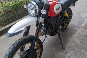 scrambler 800 desert