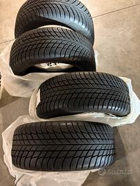 Pneumatici Invernali 225/55 R18 RFT