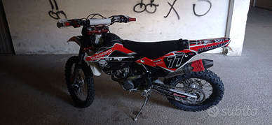 Moto Husqvarna te 310 anno 2011 Enduro targata