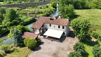 VILLA SINGOLA A CERANO