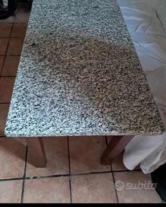 tavolo con marmo