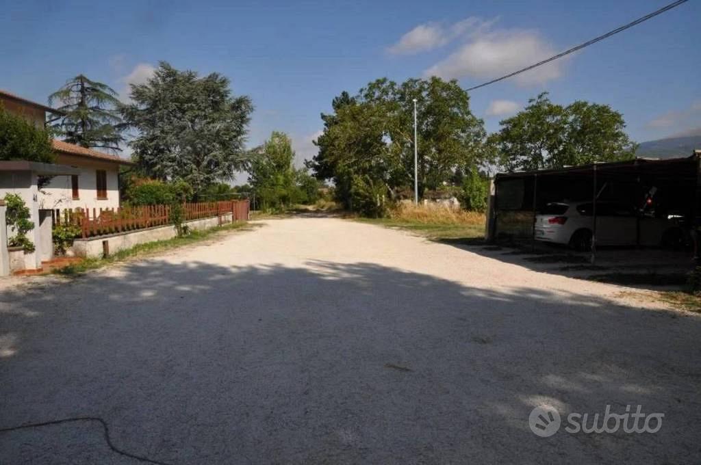 Immobile in asta di 42000 m² a Foligno - Vista 2