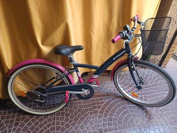 Bicicletta bambina BTWIN 500 24" pari al nuovo.