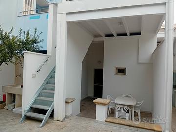 Gallipoli(Lido Conchiglie)piano terra con giardino