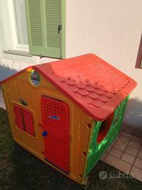 casetta giocattolo bambini esterno interno