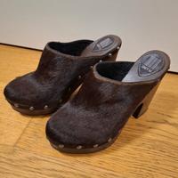 Zoccoli in cavallino