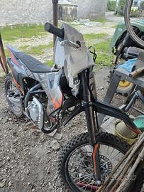 Pit bike