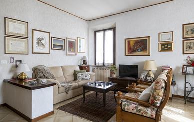 Appartamento con ampio terrazzo e garage