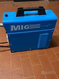 Saldatrice a filo continuo Awelco