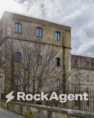 Immobile di 4000 m² con più di 5 locali a Ragusa
