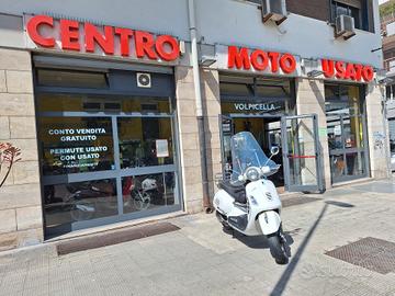Piaggio Vespa 300 GTS